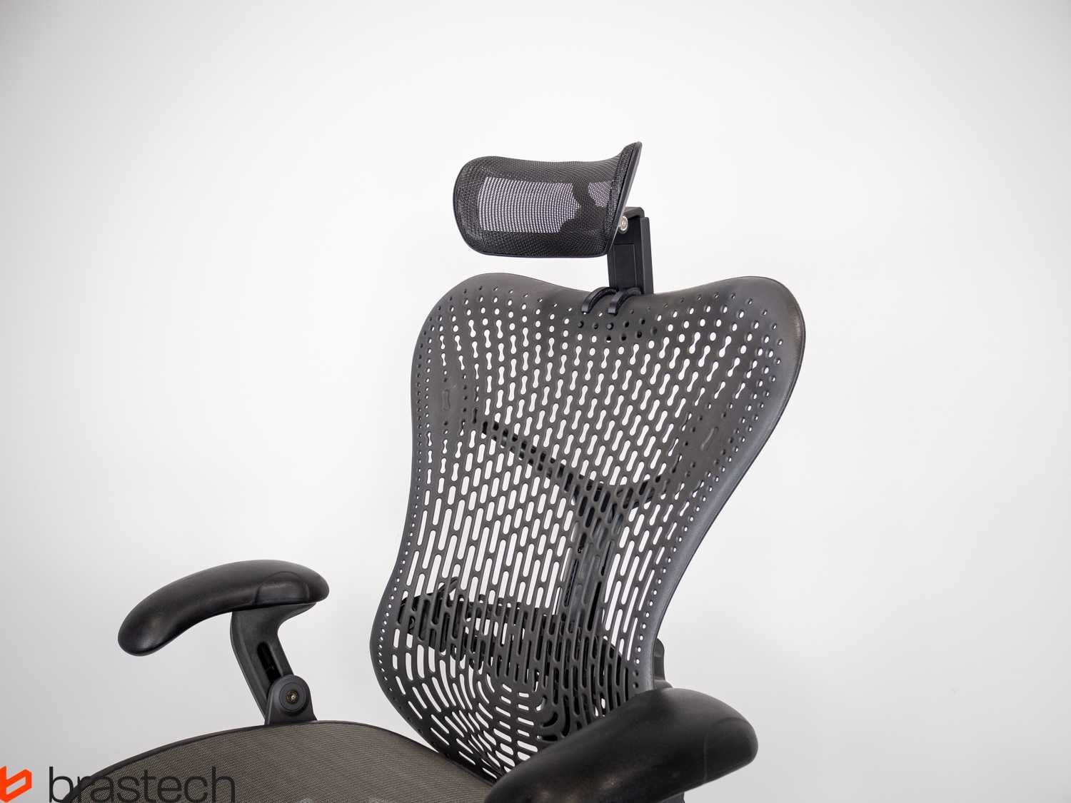 Krzesło biurowe obrotowe Herman Miller Mirra z zagłówkiem