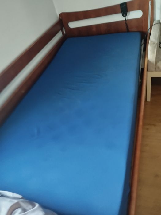 Vendo cama elétrica articulada