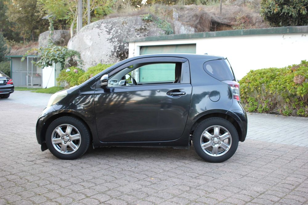 Toyota IQ Cx. Automática