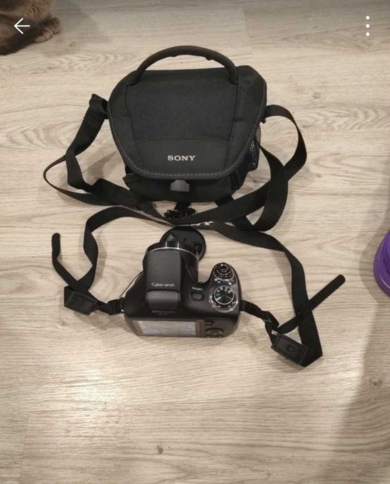 Câmera fotográfica Sony mais bolsa e carregador