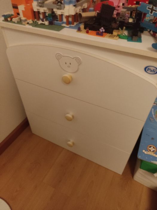 Comoda Pali quarto bebé