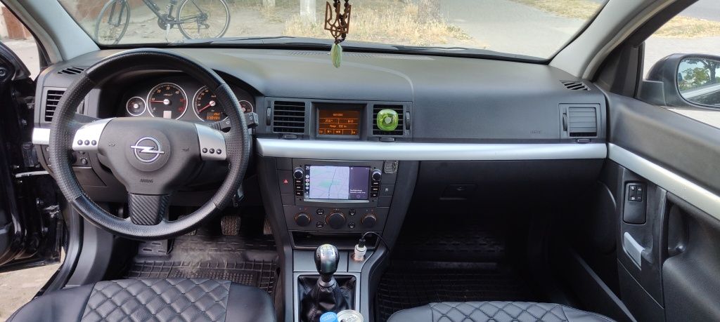 Opel Vectra C  GTS 2.2 дизель. 2002 г. Механика.