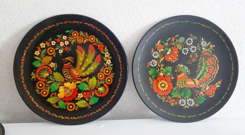 Дерев'яні тарілки (панно на стіну), Петриківський розпис