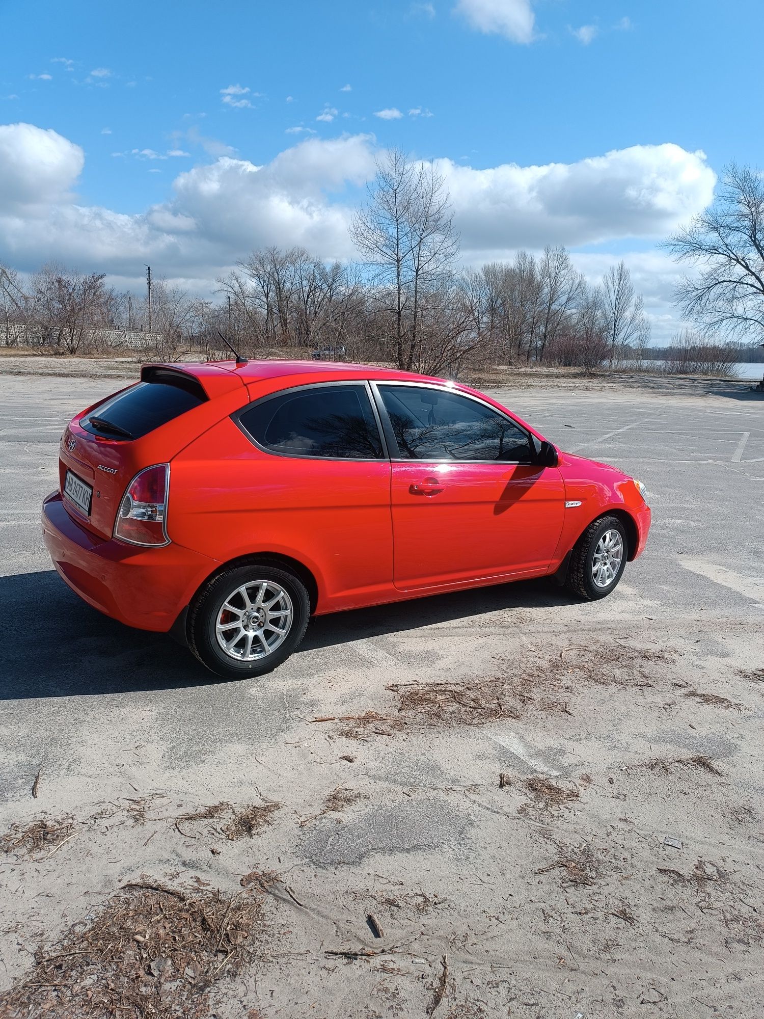 Продам hyundai accent на автомате