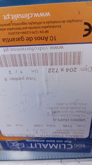 Janela PVC com estores