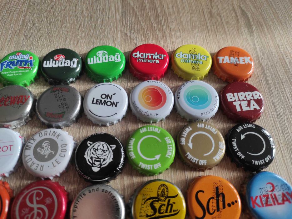 Zestaw 51 Kapsle Niepiwne Polskie i Zagraniczne