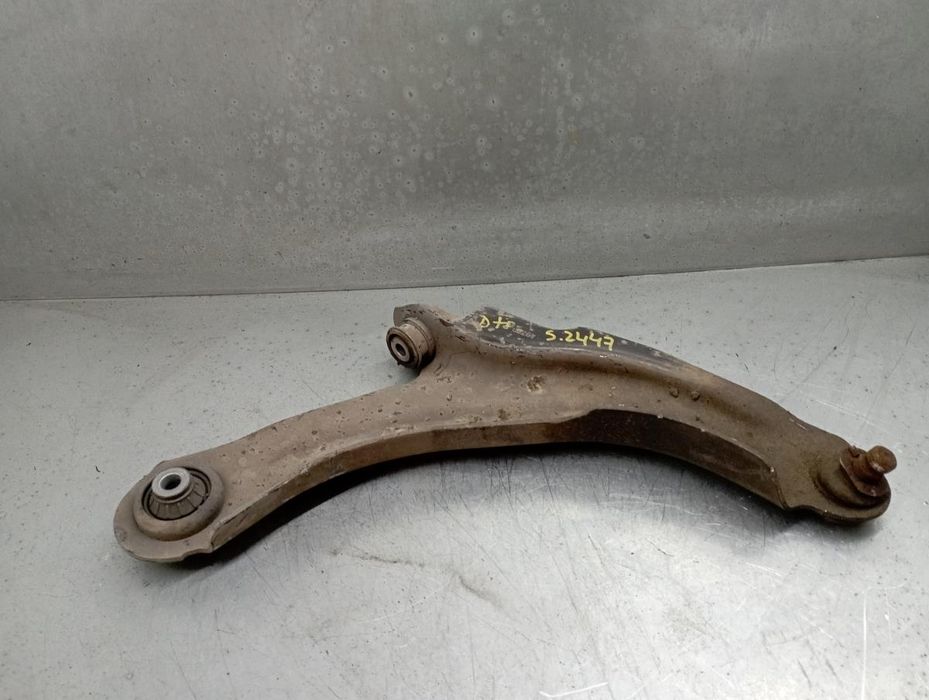 Braço de suspensão frente direito RENAULT Clio IV (BH_)