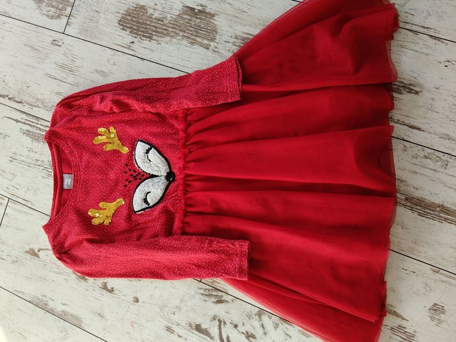 Sukienki 110 4-5 lat