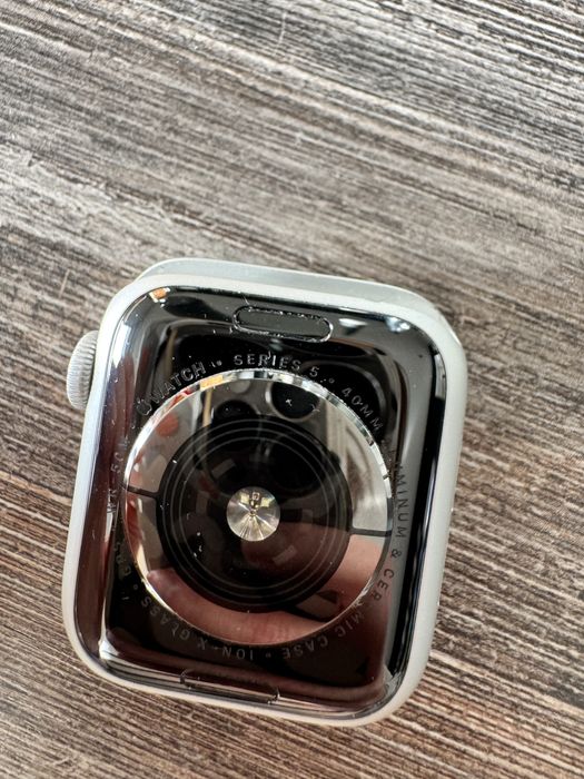 Zegarek smartwatch Apple watch 5 series 40mm