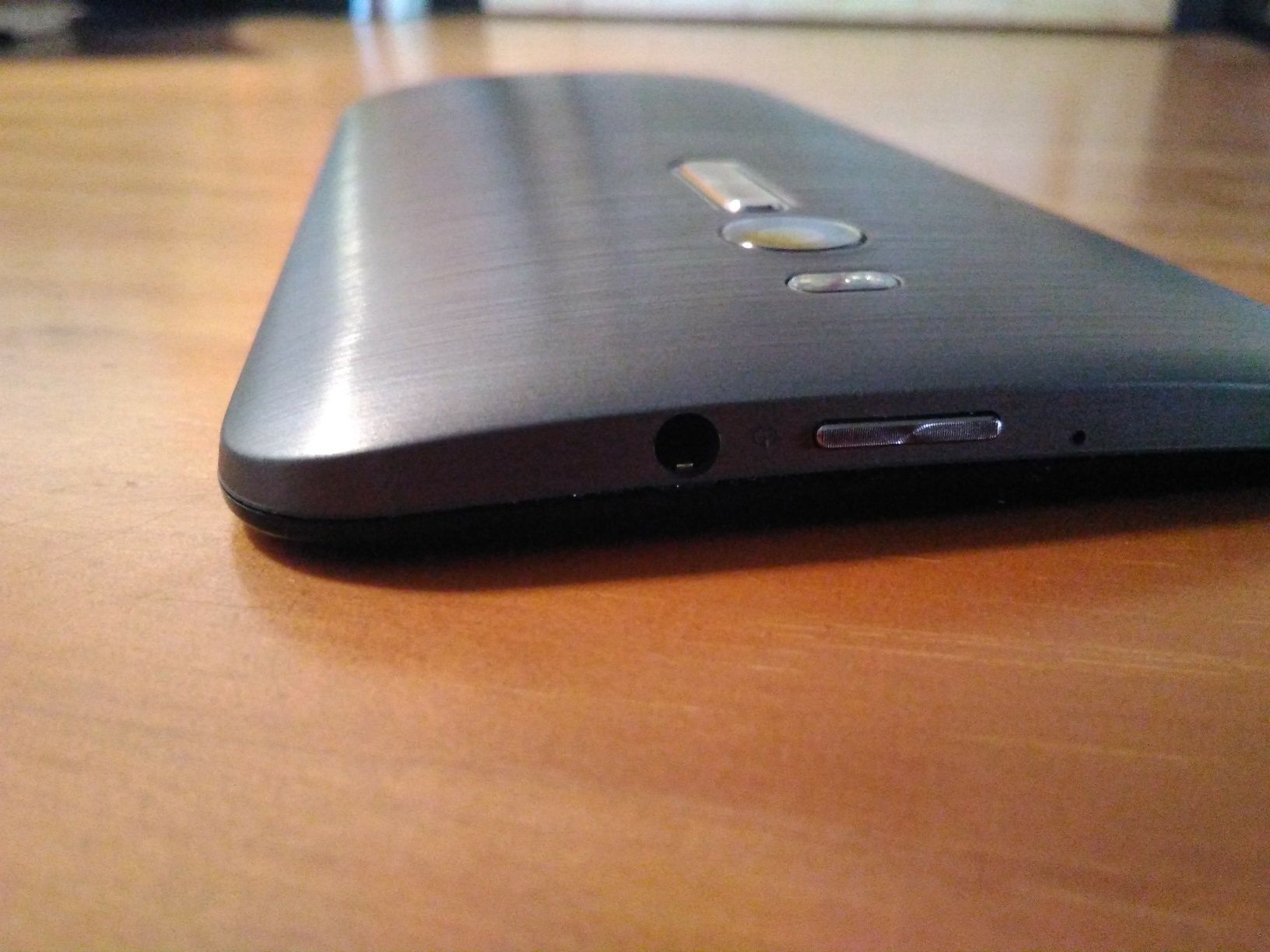 ASUS Zenfone 2 - 4Gb RAM