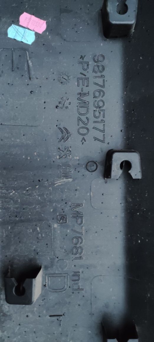 Citroen Berlingo накладка на праву другу двер (оріг)