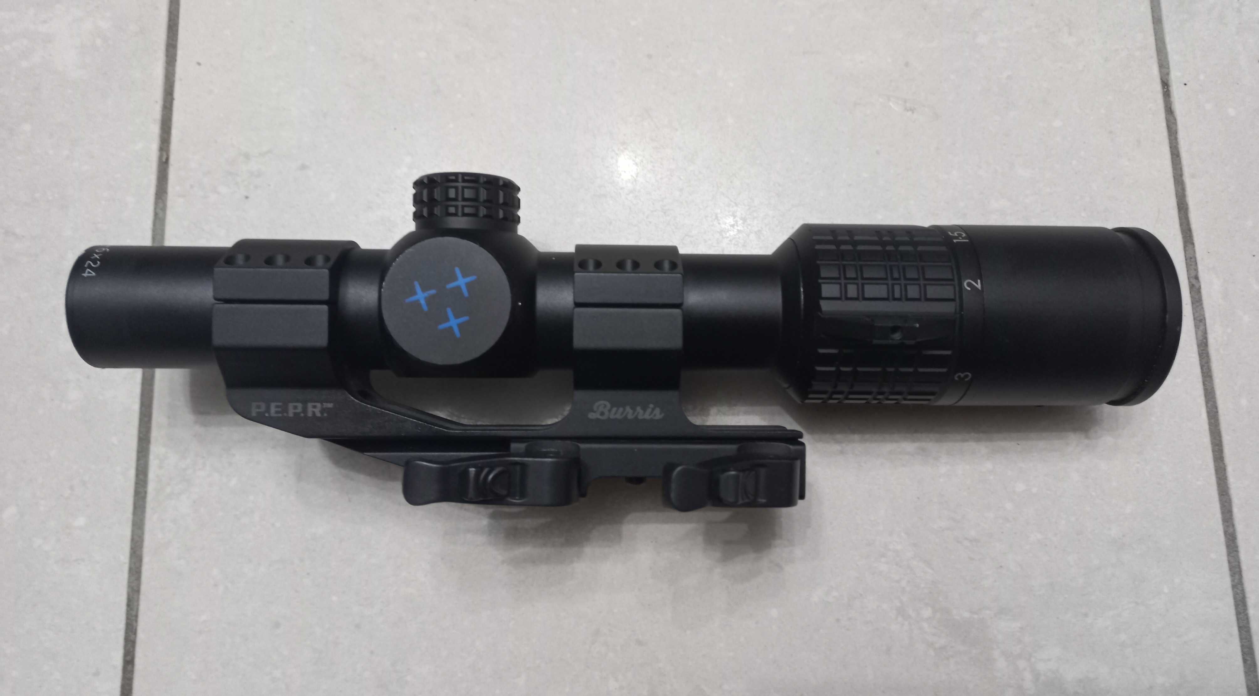 Luneta Delta Optical Hornet 1-6x24 DDMR Burris AR-P.E.P.R. QD