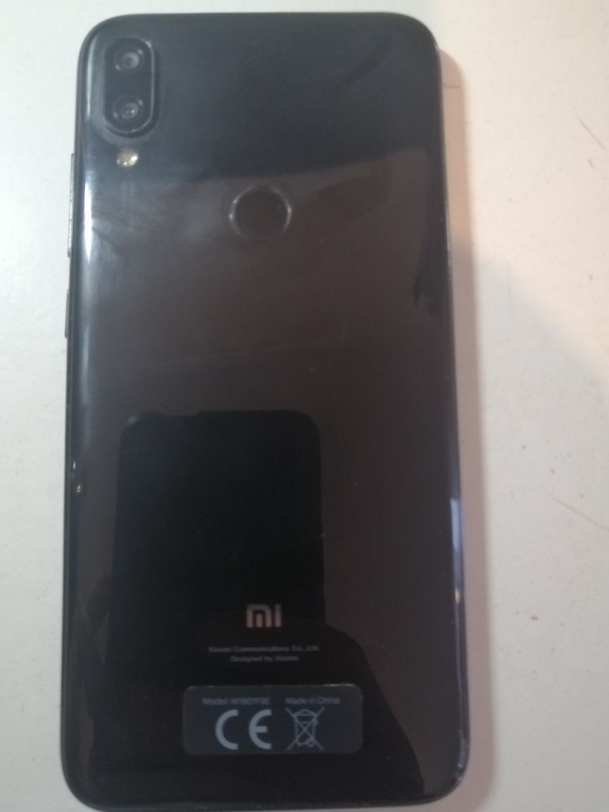 Смартфон Xiaomi mi Play 4/64 8й Андроїд
