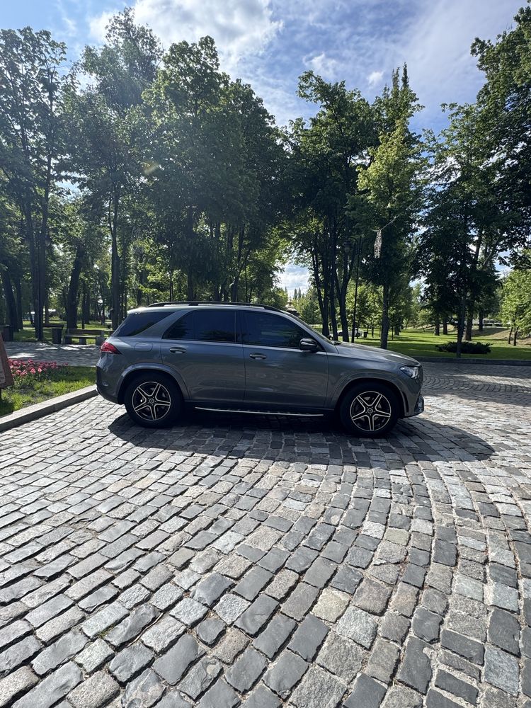 Продам Mercedes-Benz GLE300D 4 Matik