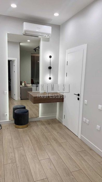 Оренда 1к квартири, вул. Хмельницького Богдана, 58а, Центр