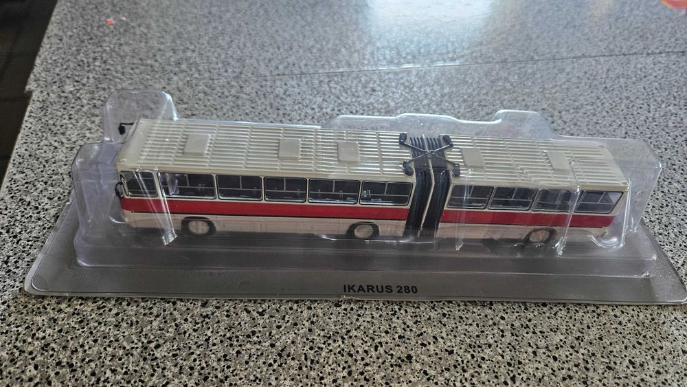Model Autobusu Ikarus 280 DeAgostini Kultowe Autobusy PRL