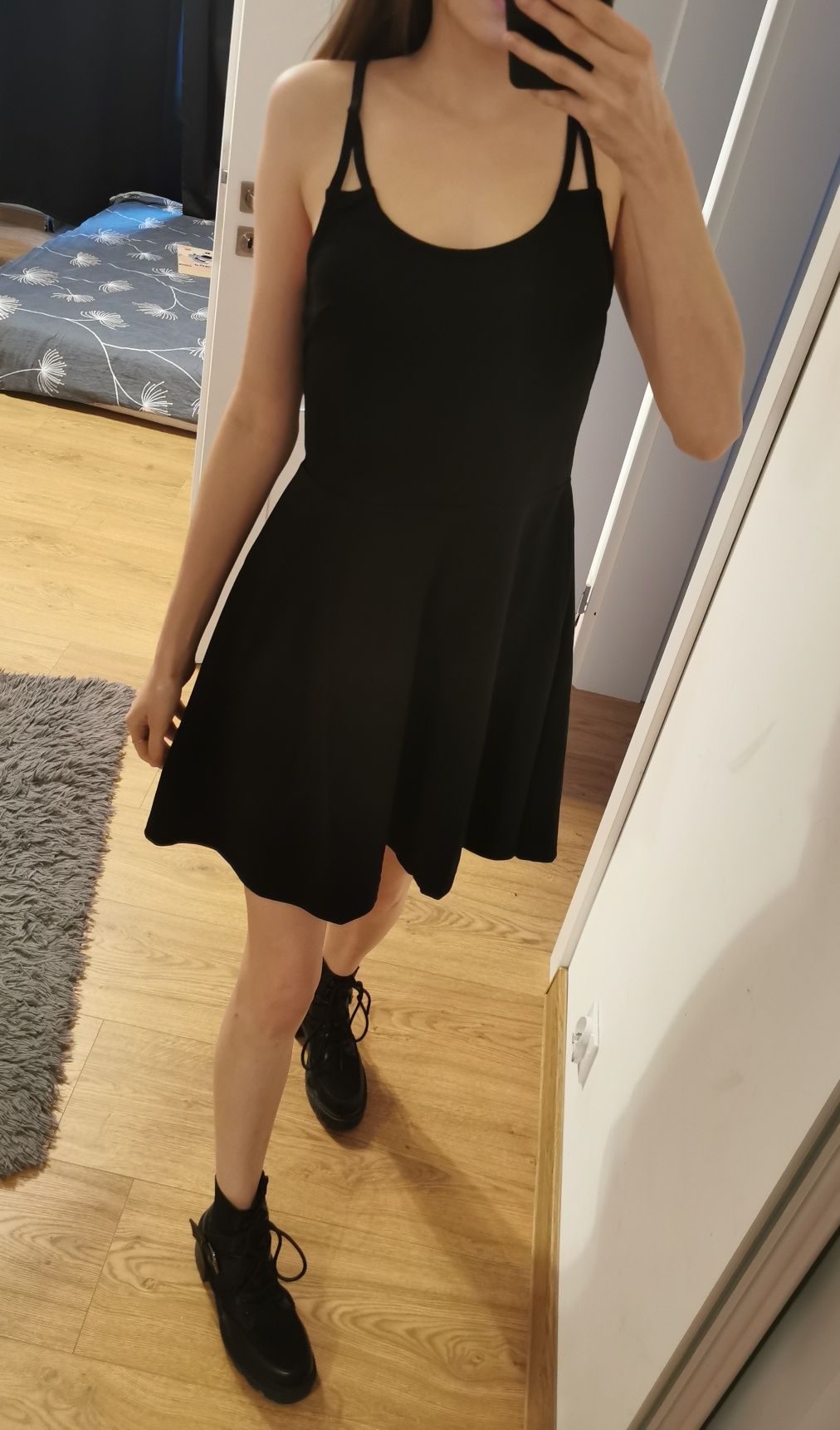Sukienka cropp rozmiar xs