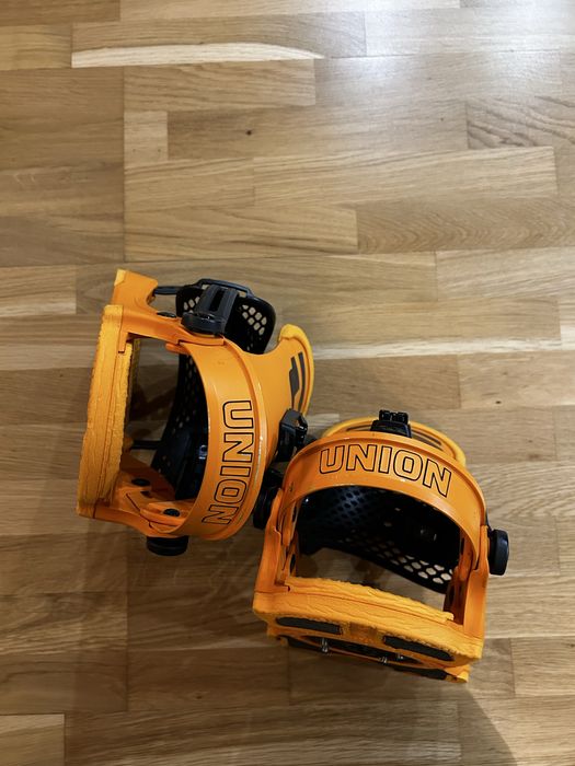 Wiazania snowboardowe Union Force M