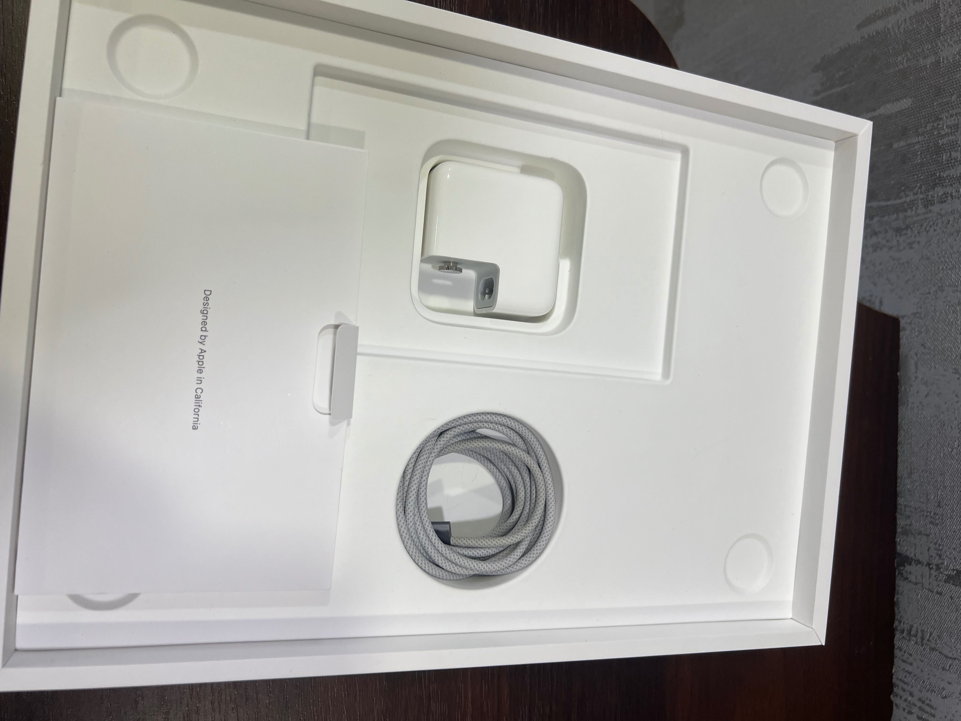 Macbook Air m2 8/256