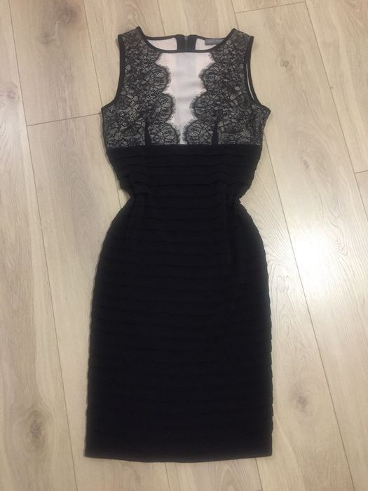 Czarna sukienka 'Mint Velvet' rozm 12