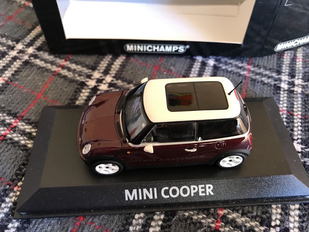 1/43 Mini Cooper R50 2001 MINICHAMPS