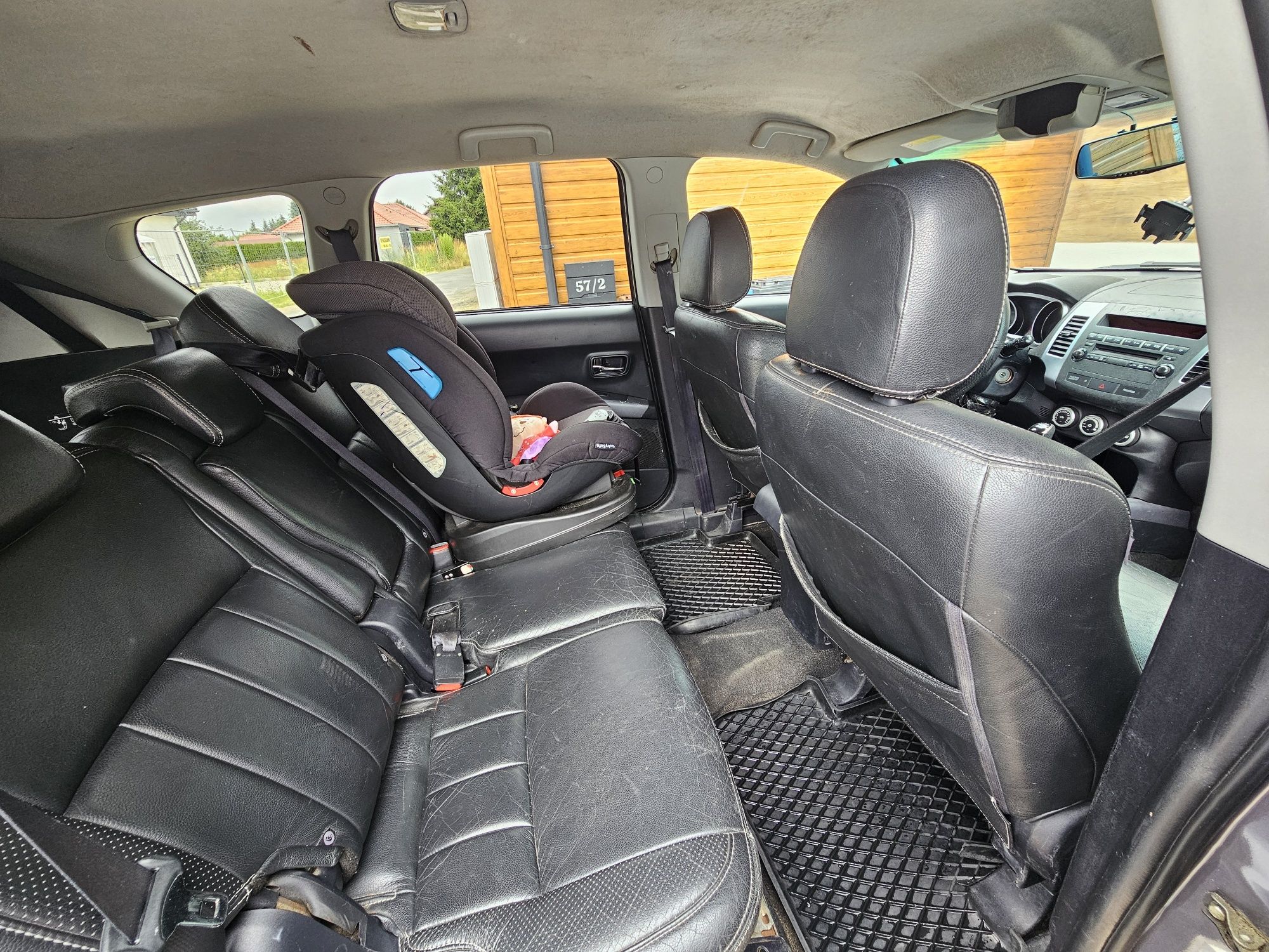 Mitsubishi Outlander II