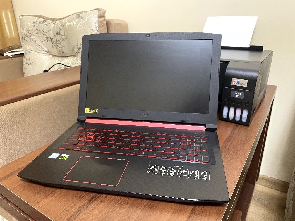 Acer Nitro 5 (AN515-52-50Z0)