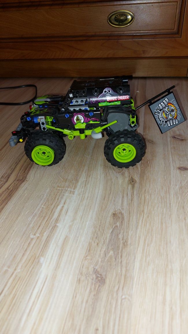 Samochod lego technic