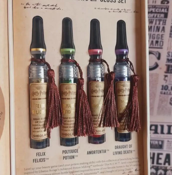 Набір блисків для губ HARRY POTTER Sheglam 4шт.