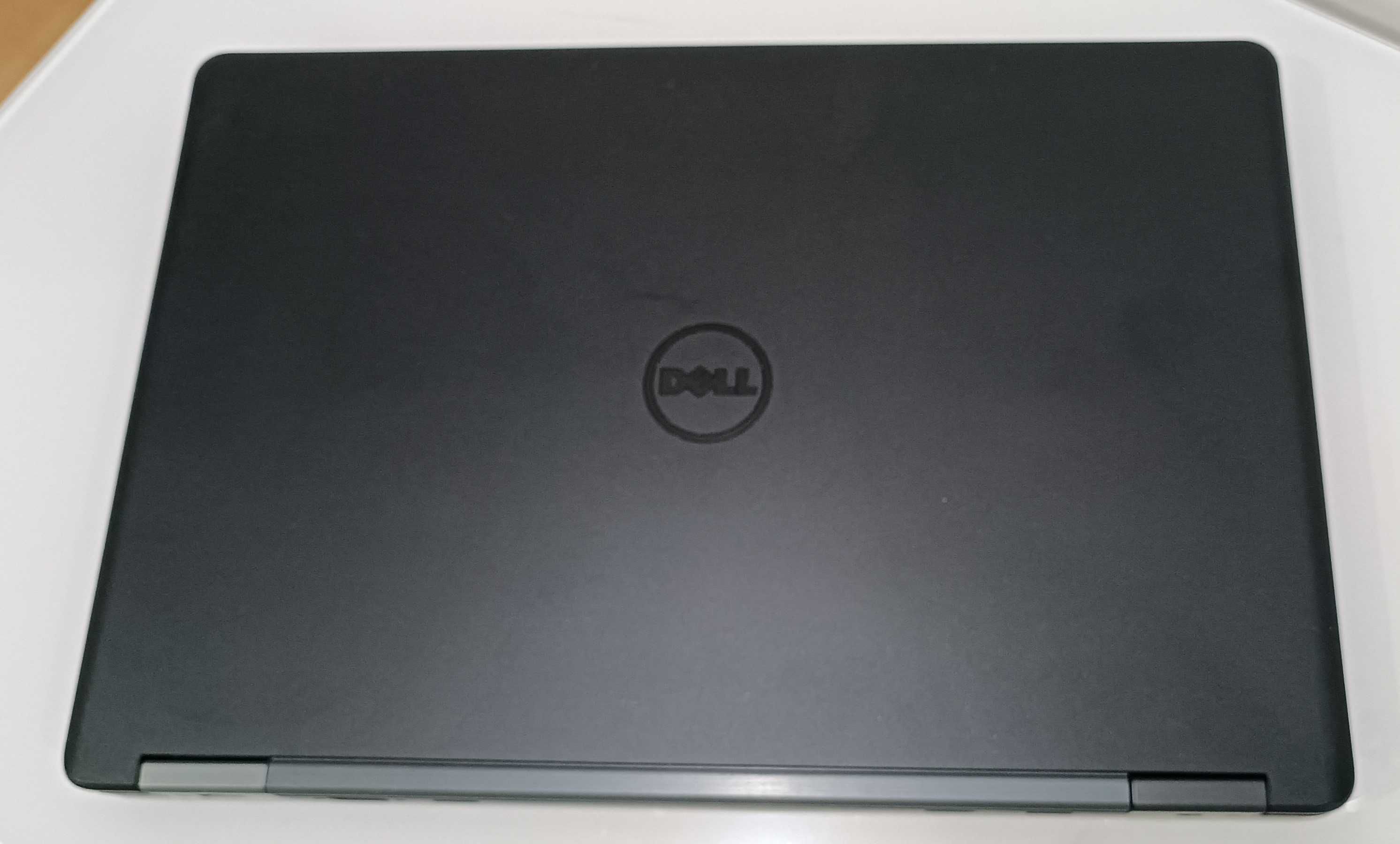 Dell Latitude E5550 - Ecrã 15.6 FHD/i5/8GB RAM/SSD/Excelente bateria