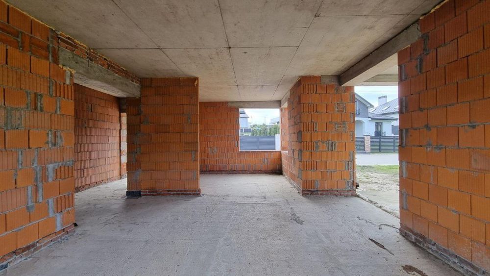 Продаж  окремостоячого  будинку  в затишному місці  с. Зубра біля лісу