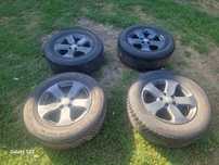 Felgi z oponami jeep grand cherokee wk2  18 cali