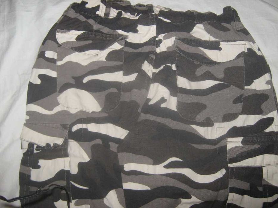 Камуфляжные брюки "день-ночь" фирмы Reject р.50 - б/у.