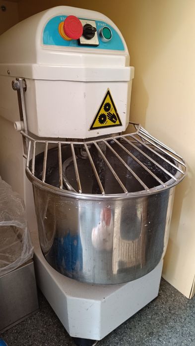 Mikser spiralny do ciasta 20 l