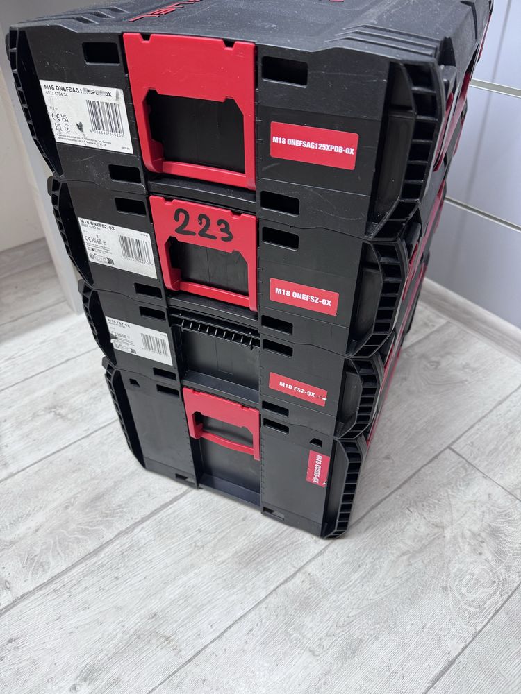 Milwaukee M18 Мілвоке кейс для шуруповерта