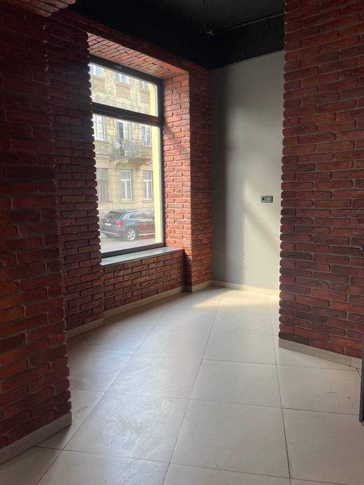 Оренда приміщення на вул. Хмельницького