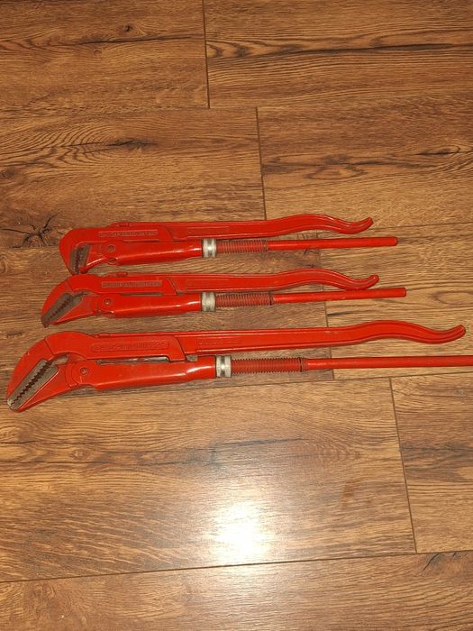 Szczypce  do rur nie  używane