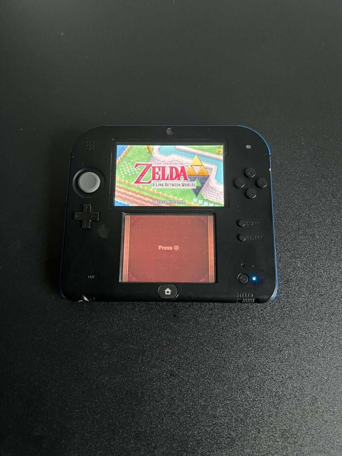 Nintendo 2DS Preta/Azul com 100+ Jogos