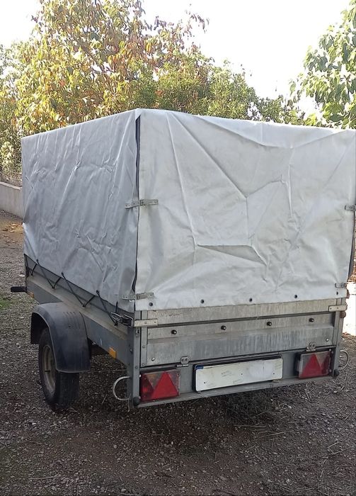 Atrelado de carga Stema