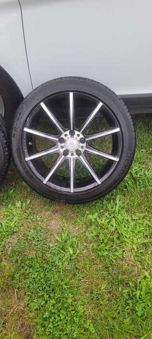 Alufelgi MOMO 18 cali 5x112 ET35 8.0J VW Audi Skoda