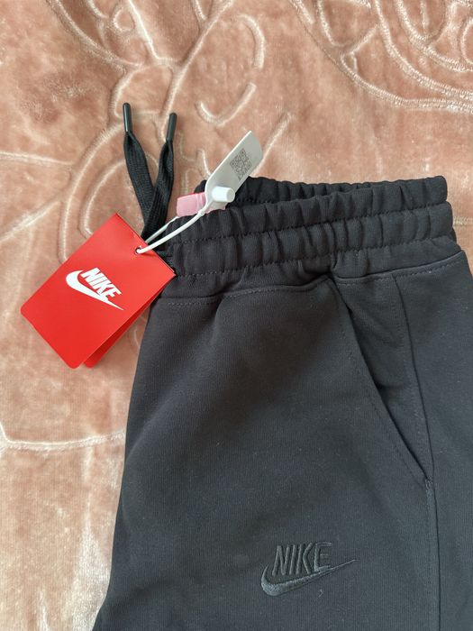 Nike чоловічі  штани джогери