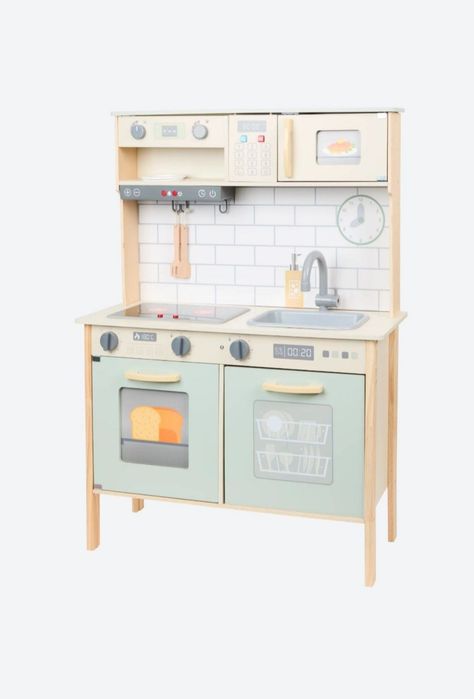 Дерев'яна дитяча кухня