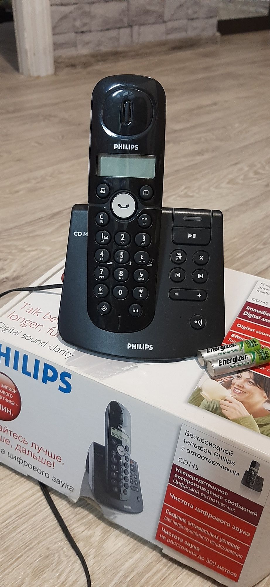 Телефон  PHILIPS