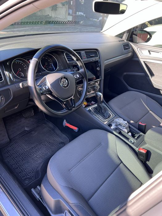 Volkswagen e-golf 36kwt. official