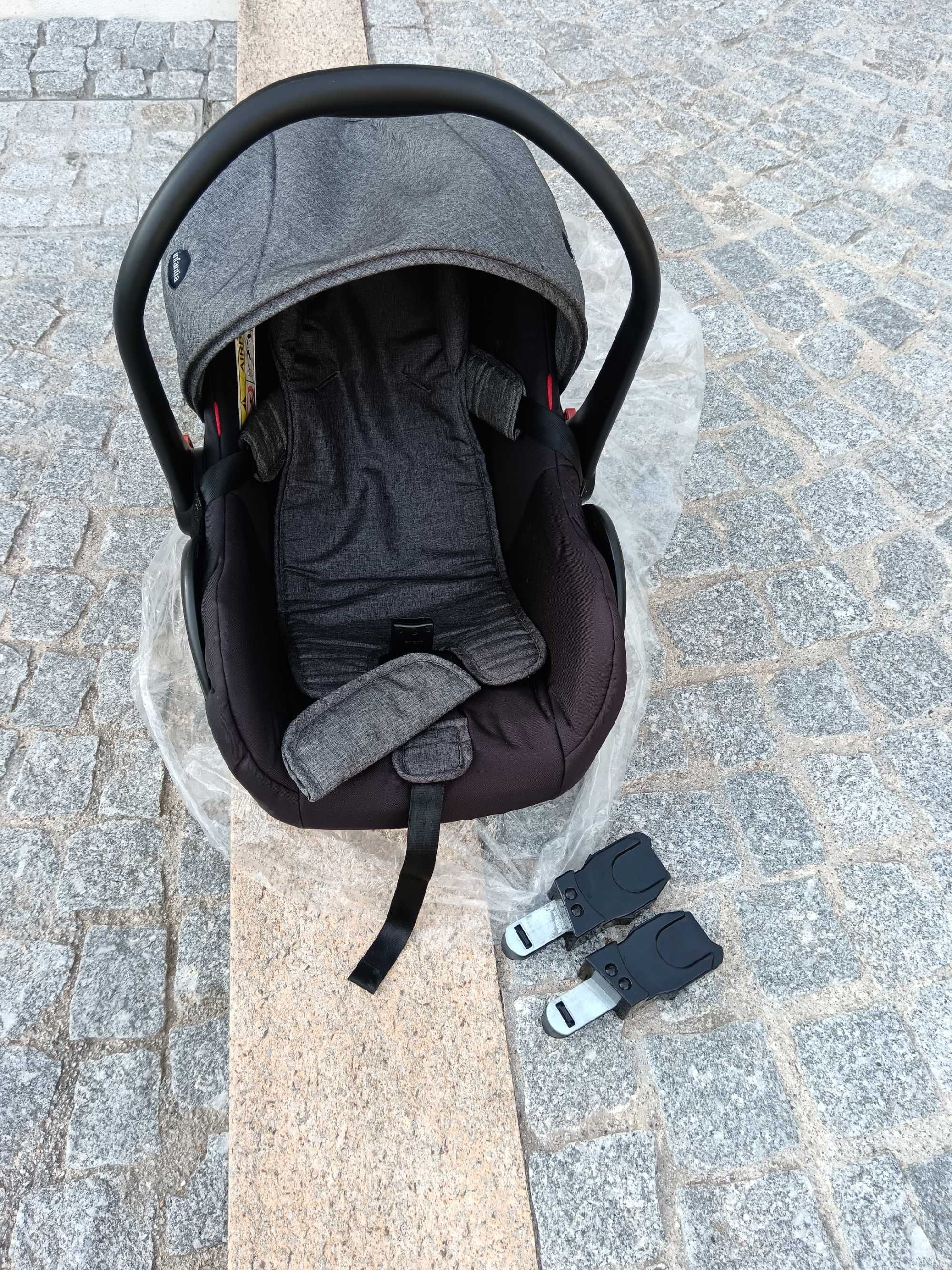 Carro de bebê e ovo