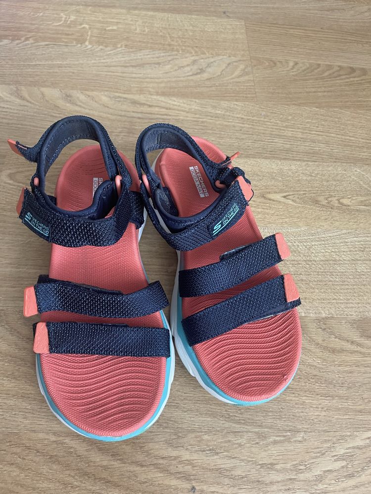 Босоножки Skechers