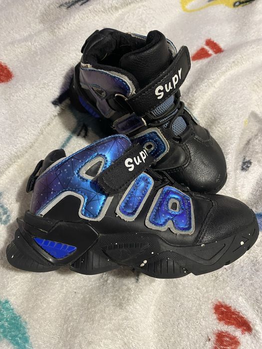 Дитячі утеплені кросівки