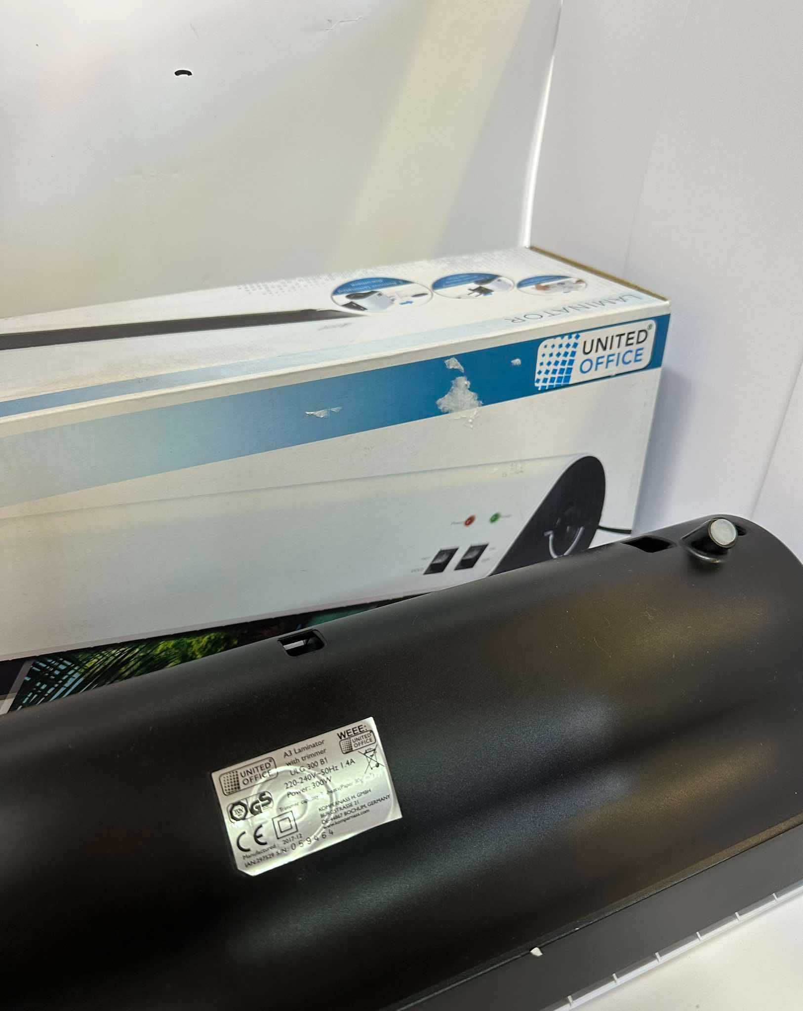 Laminator biały UNITED OFFICE 102/25/W