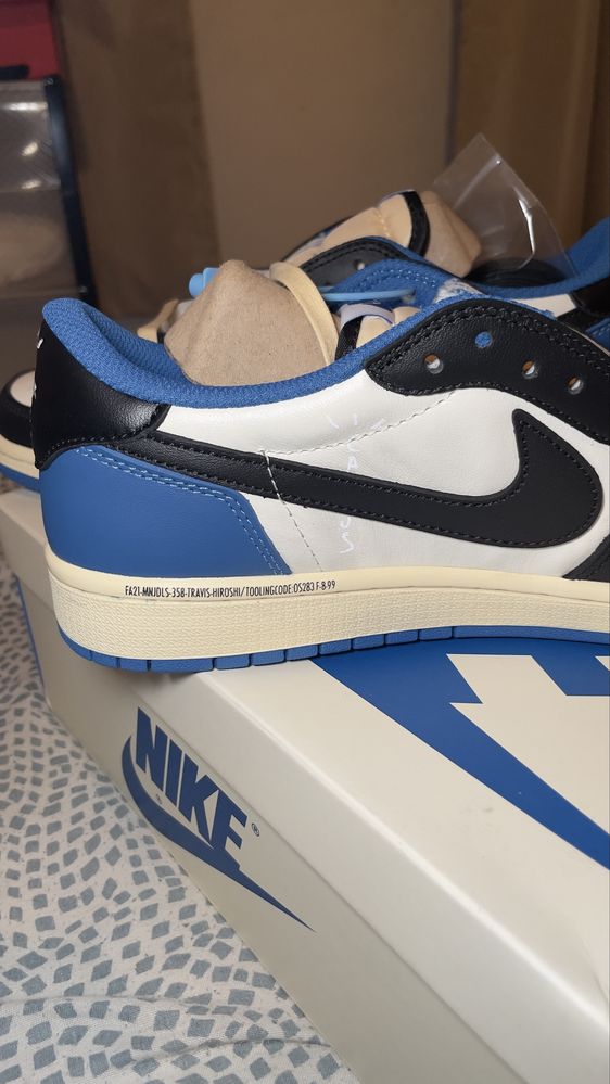 Air Jordan 1 Fragment x Travis Scott  43