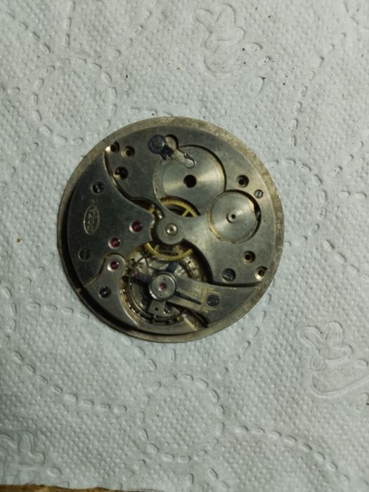 Mechanizm zegarka kieszonkowego Doxa